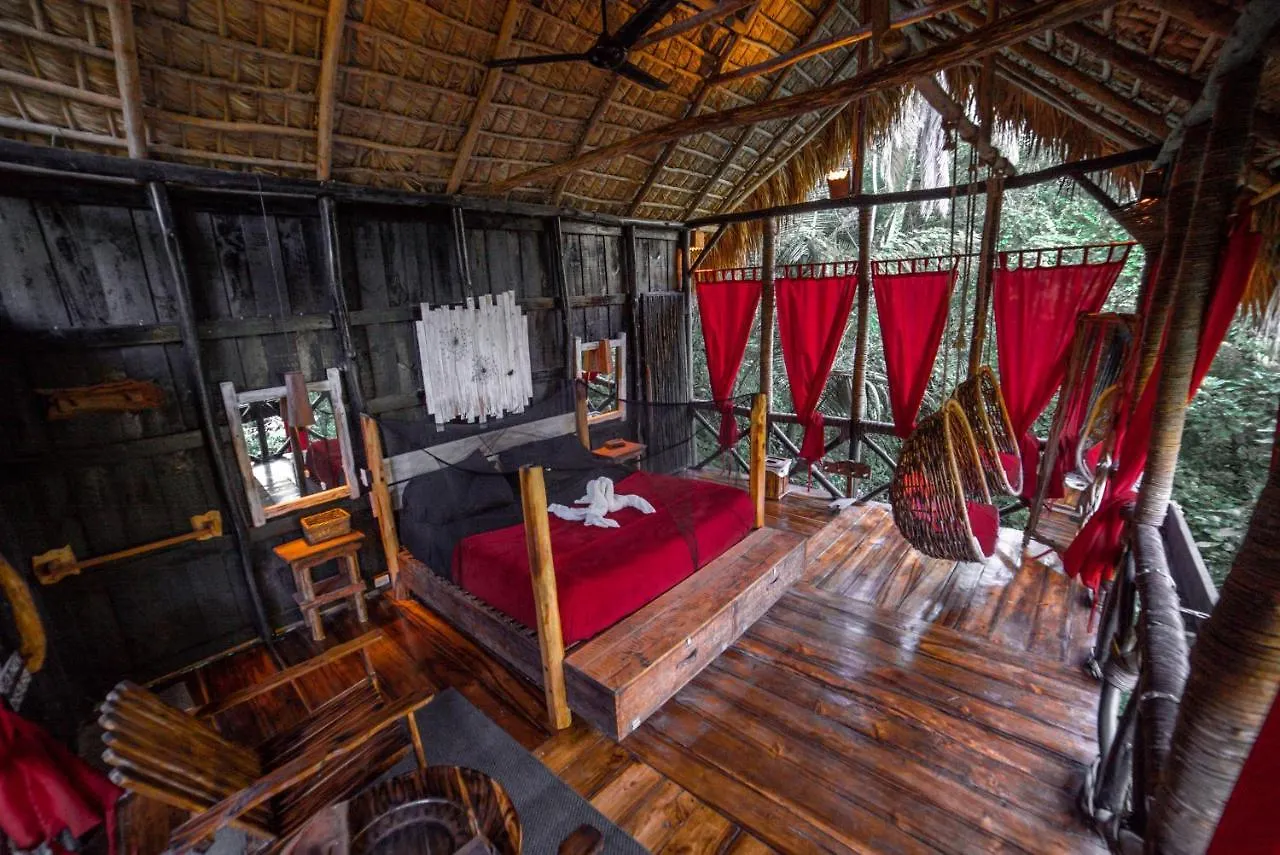 Dominican Tree House Village El Valle