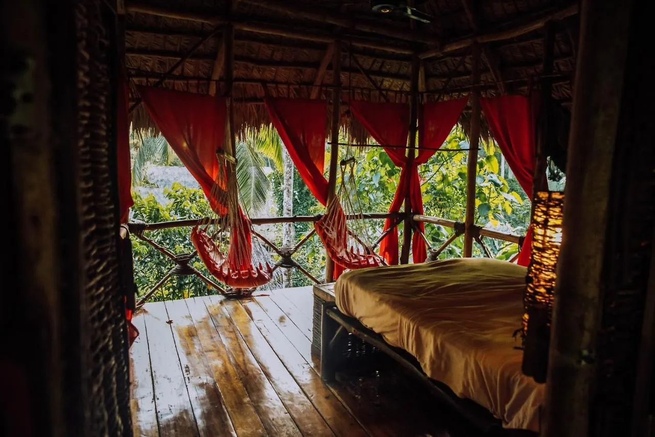 Dominican Tree House Village El Valle