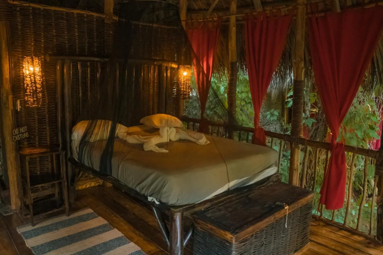 Resort Dominican Tree House Village El Valle